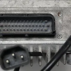 Jungheinrich 51345220 | Build in charger ELH2425 24V/25A 63-400Ah year 2020 sn. SNOX00019320