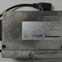 Jungheinrich 51183045 | build in charger ELH2415  24V 15A capacity 100-400Ah 51370916 51444507 Sw V1,04 sn. SC1X00019381 year 2016