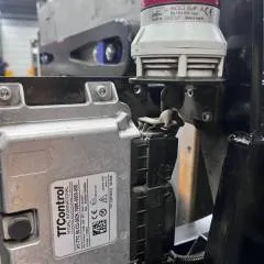 Cascade 12J-WGF-2B-86006 P2 | capacity 1070 kg on 675mm minimum width 400mm maximum width 1810mm FEM 2A/B adapter 1150 carriage width weight 77 kg year 2020